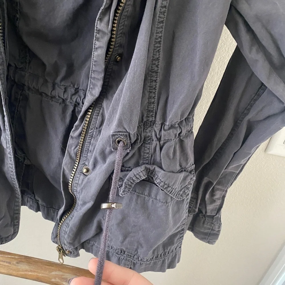 Zip up and front button jacket size M - Picture 2 of 5
